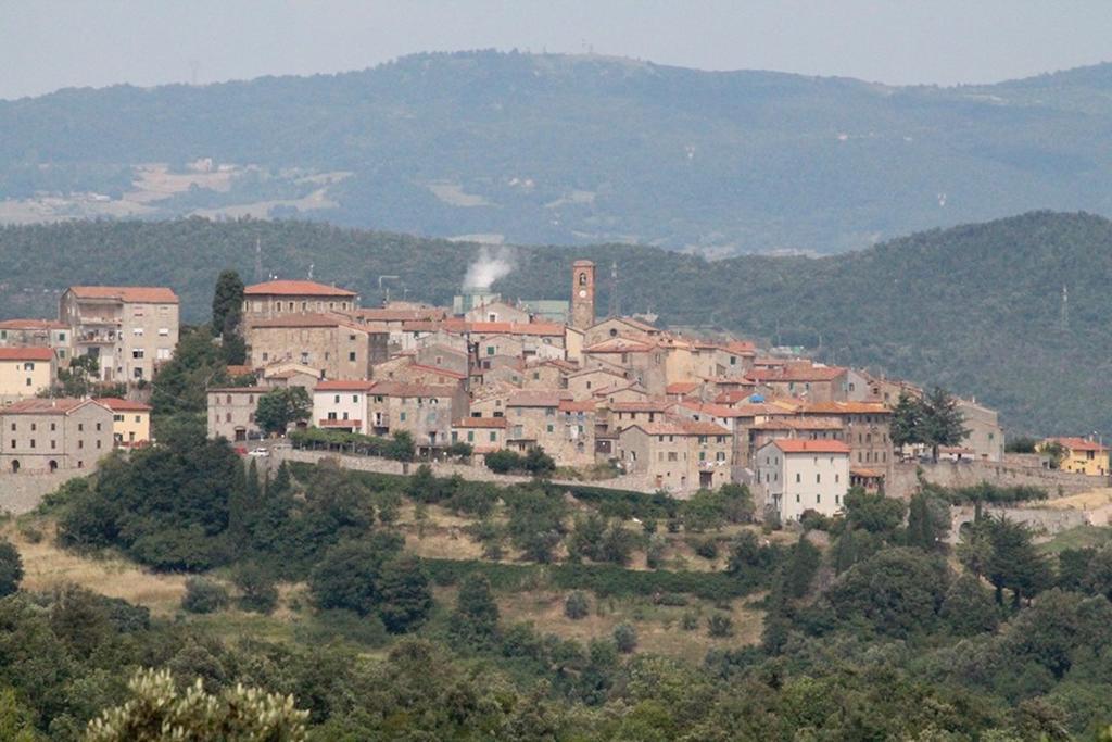 Casa Vacanze in Borgo Monteverdi Marittimo Esterno foto