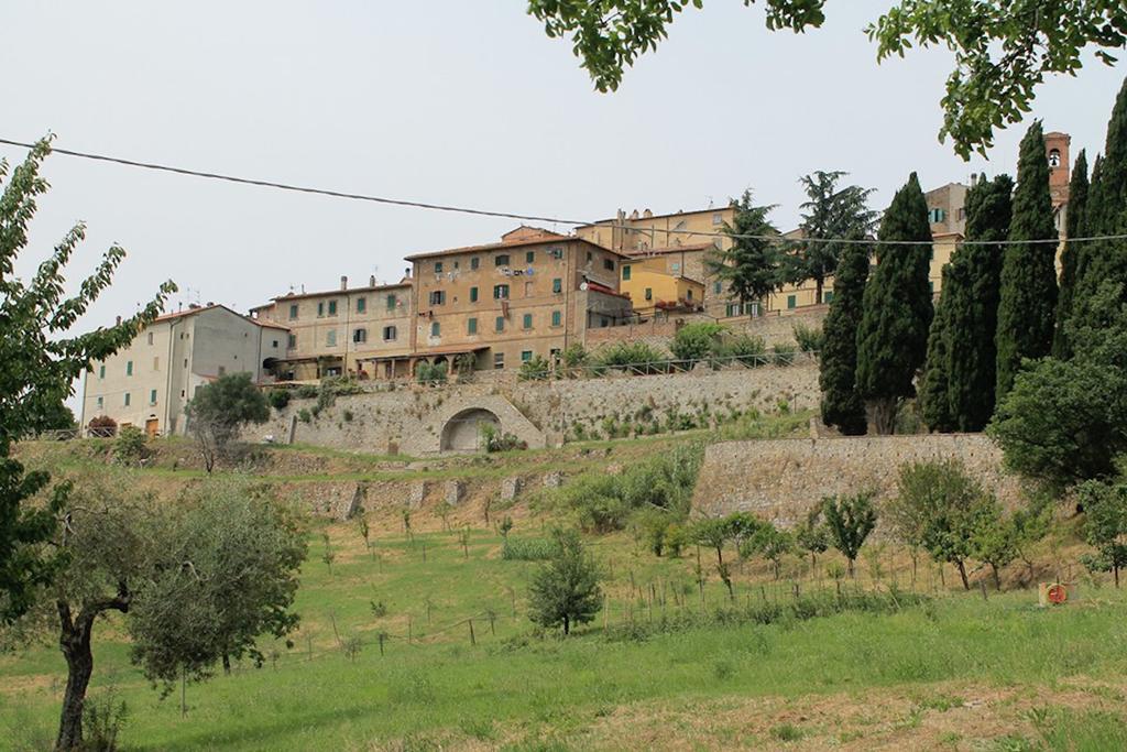 Casa Vacanze in Borgo Monteverdi Marittimo Esterno foto