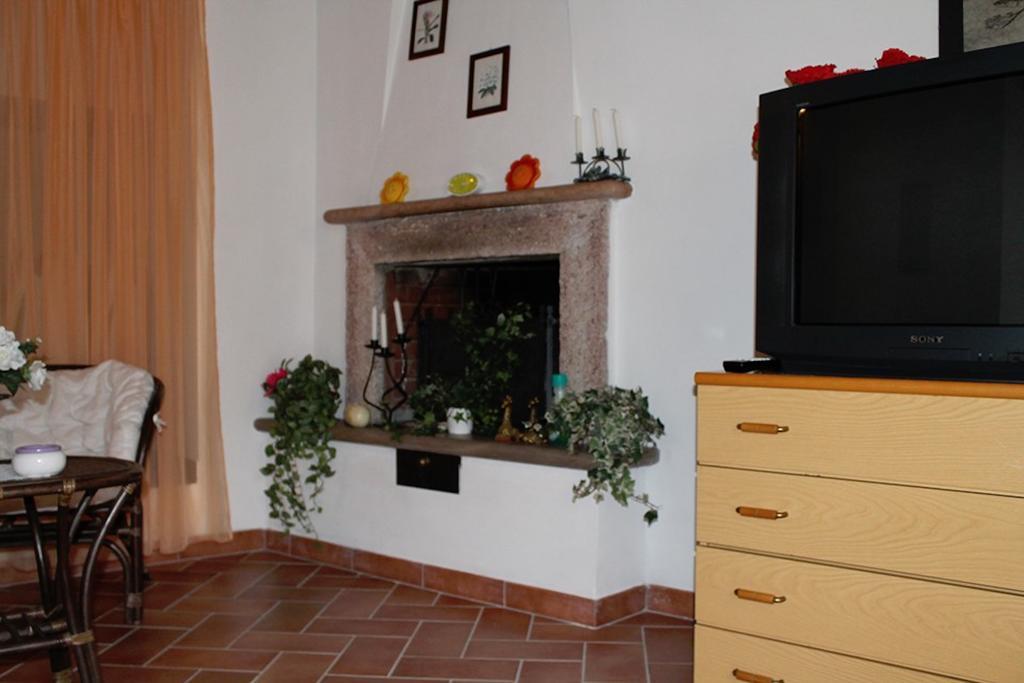 Casa Vacanze in Borgo Monteverdi Marittimo Esterno foto